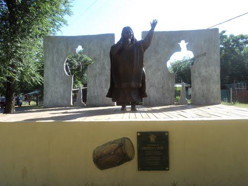 253 mercedes sosa anissacate04