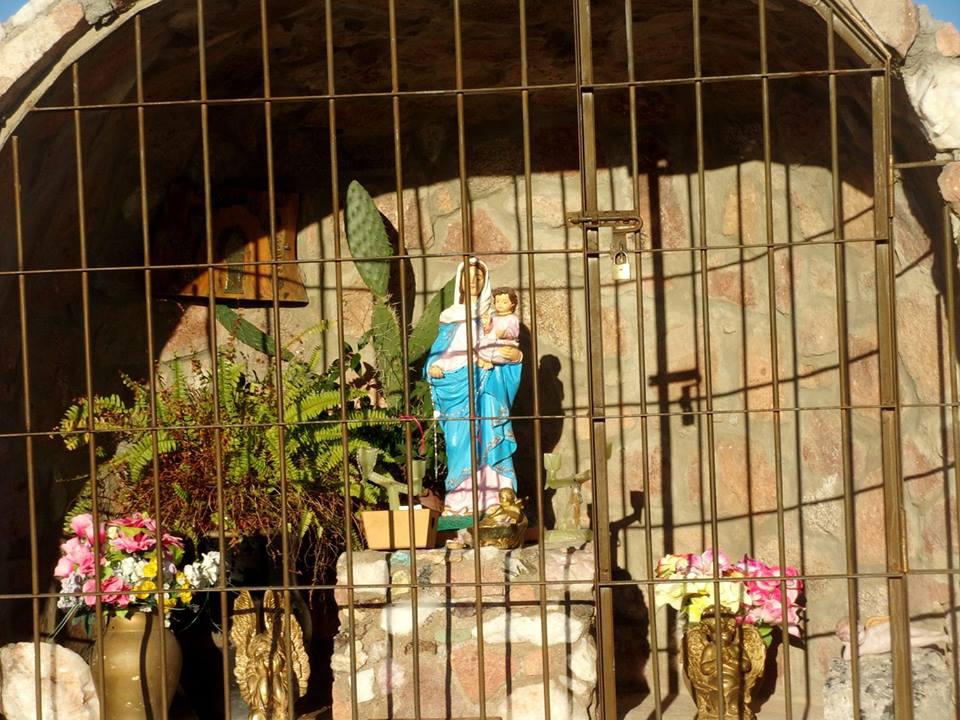 221 cajon capilla 003