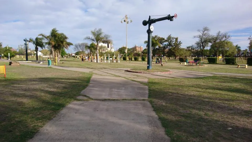 088 paseo del riel tribuna